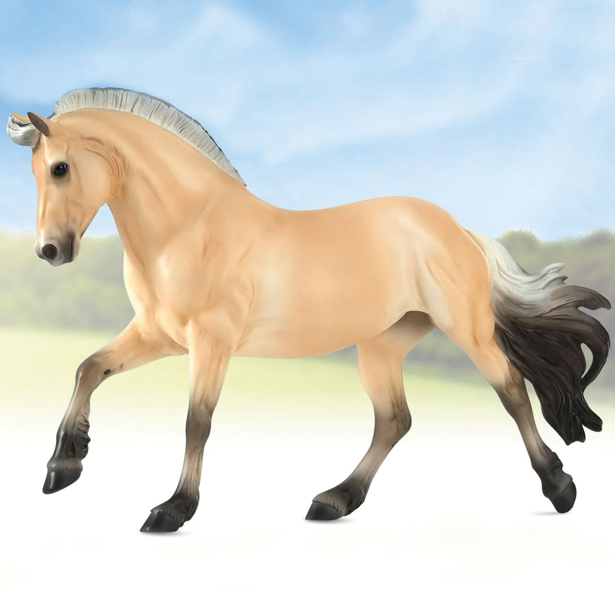 Zorah Belle de Breyer Traditional Sweetwater