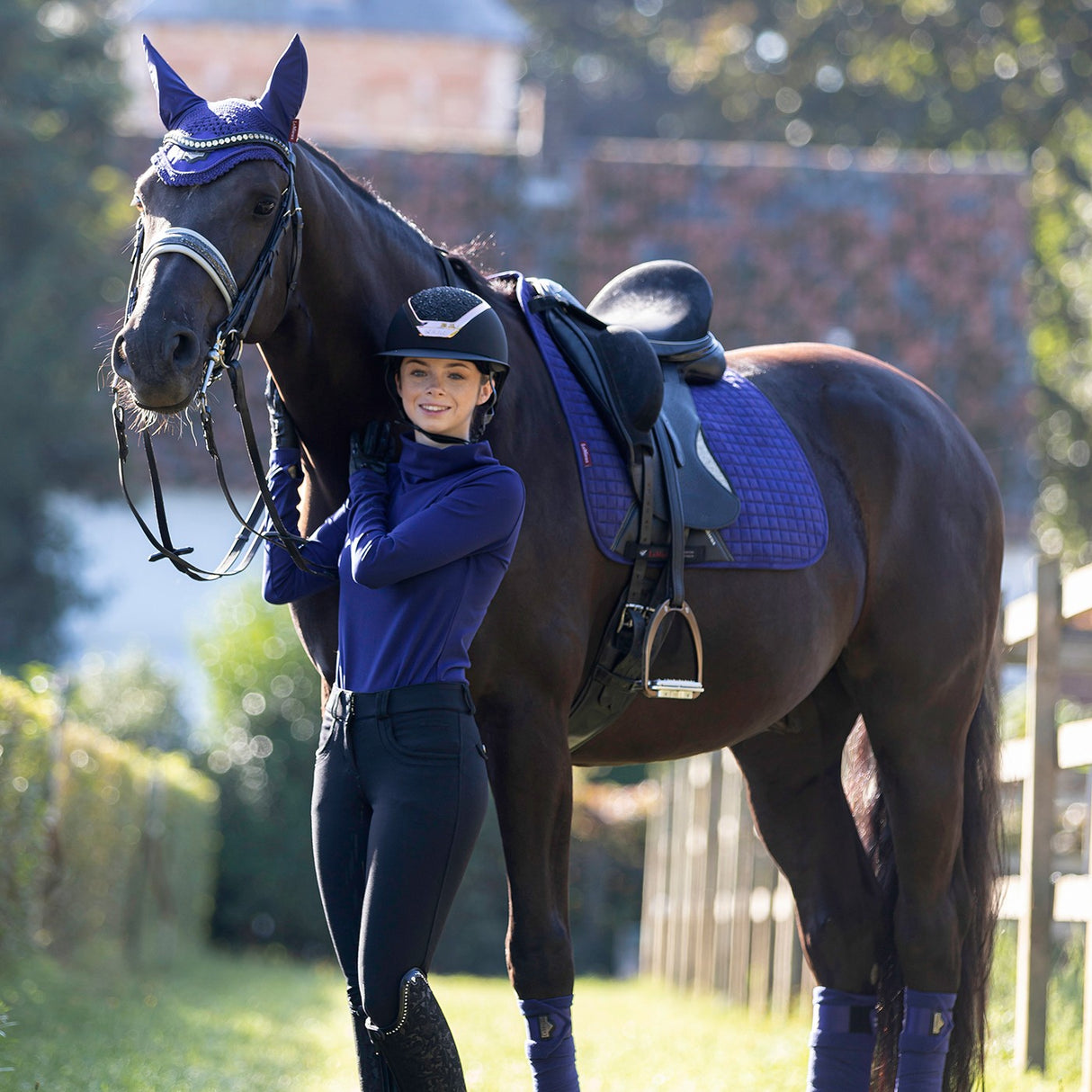 Coussin carré de dressage en daim LeMieux