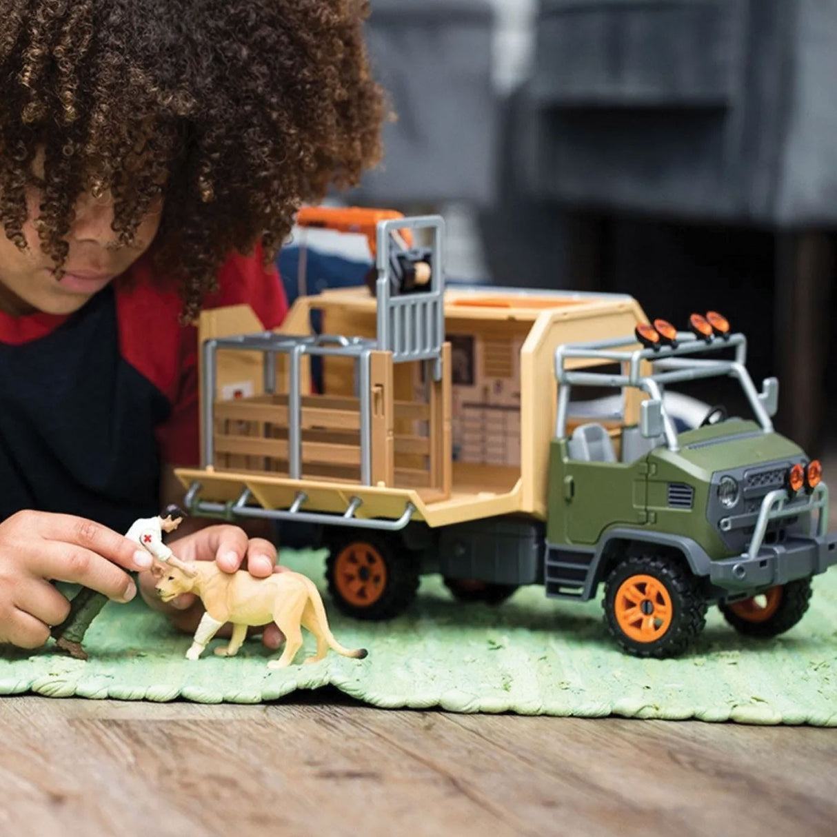 Schleich Wild Life Big Truck Animal Rescue