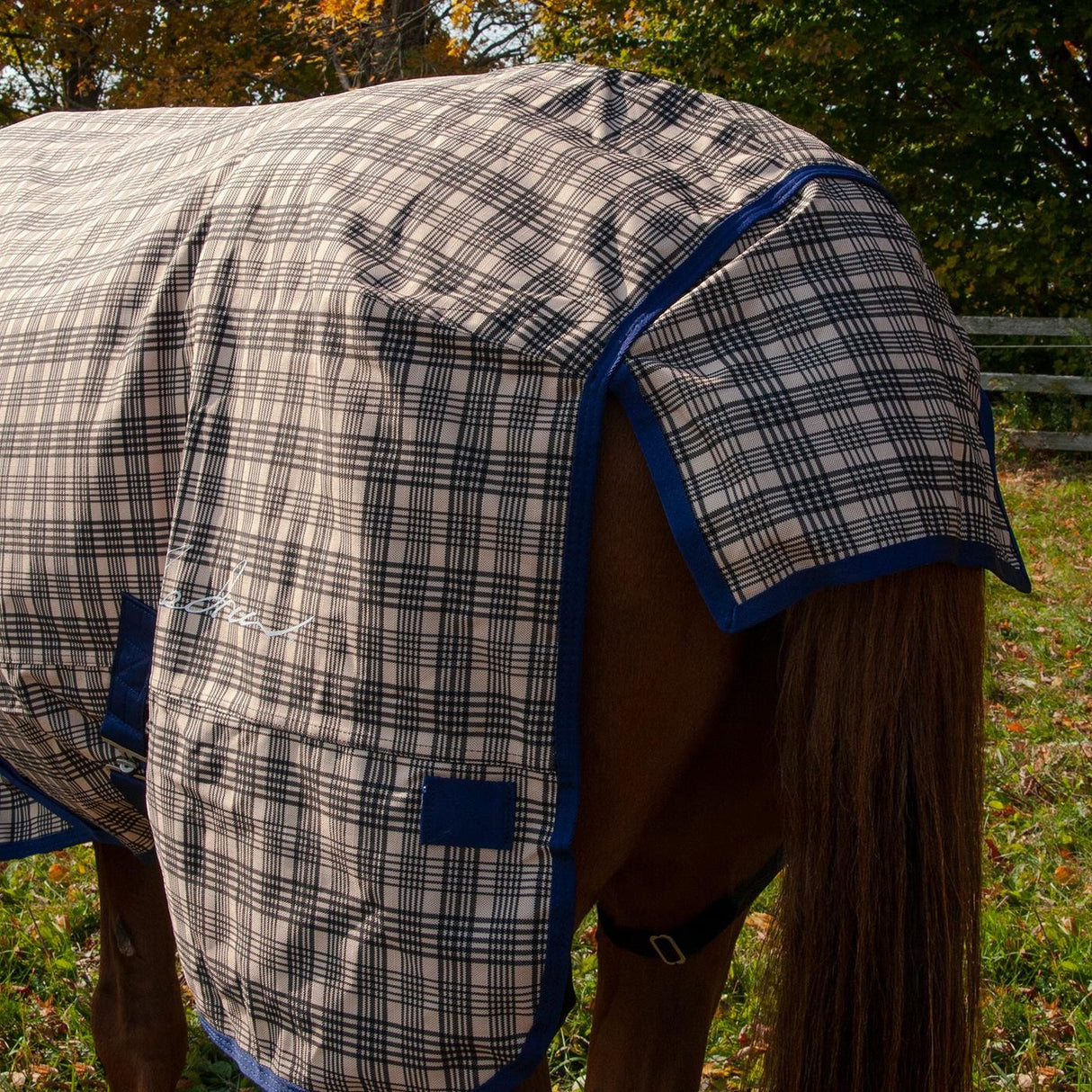 Shedrow Traditional Plaid Insulated Rainsheet 100 g