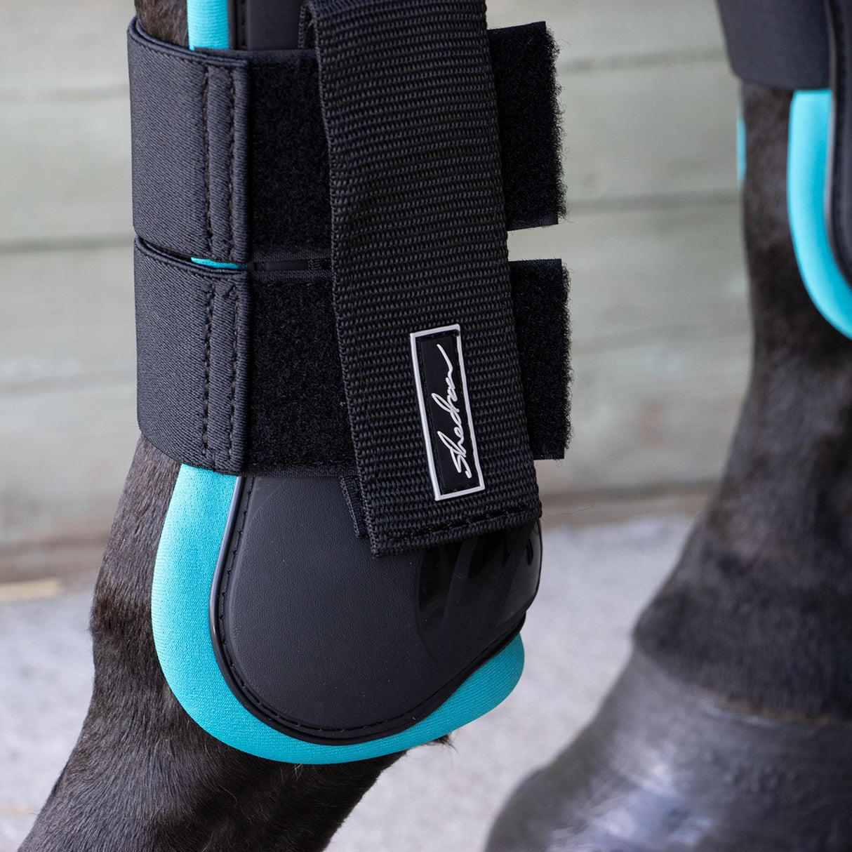 Bottes ouvertes sur le devant Shedrow