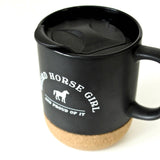 Tasse de fille de cheval bizarre équestre épicée