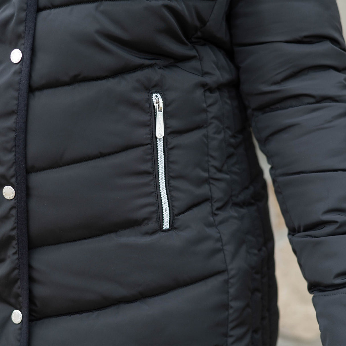 TemTeq Magdalen Coat
